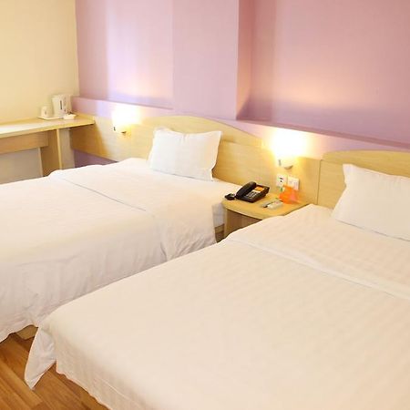 7Days Inn Foshan Qiandeng Lake Nangui Road Subway Station Exteriör bild